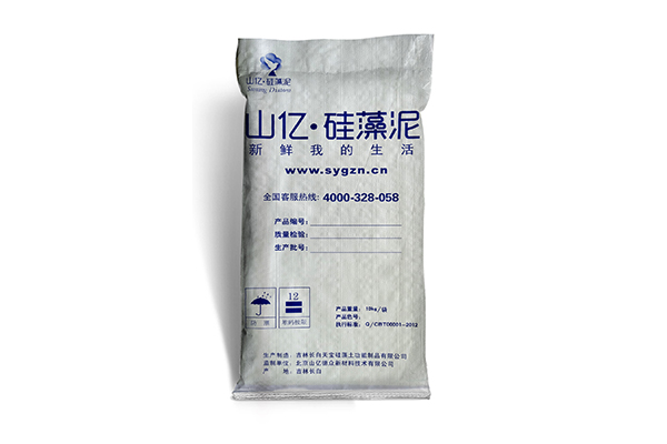 錦州專業(yè)膩?zhàn)泳幙棿ㄖ? /></div><p>塑料編織袋一般用次料做或者用原料做，他們的價(jià)格是截然不同的，從業(yè)內(nèi)角度來(lái)說(shuō)，看外編織布的材料是再生料、半透、還是全新料，全新料生產(chǎn)的塑料編織袋質(zhì)量最好，可以重復(fù)利用，原生料生產(chǎn)的塑料編織袋在室的使用時(shí)間差不多是8個(gè)月以上。而用再生料生產(chǎn)的編織袋的質(zhì)量比較差，但是用再生料做的塑料編織袋是有其應(yīng)用空間的，比如裝水泥用的塑料編織袋，是不需要用新料的，所以選擇新料做還是二料做，可根據(jù)自己情況而定。再生料編織袋脆性明顯增加，特別是抗低溫脆性更差，抗沖擊能力下降，電絕緣性下降，老化程度加大、速度加快。</p></div>

    <div   id=